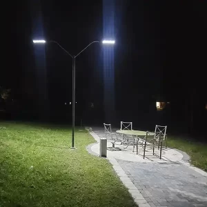 Lampara solar LED 150W para alumbrado público y exterior, ideal para calles y zonas rurales